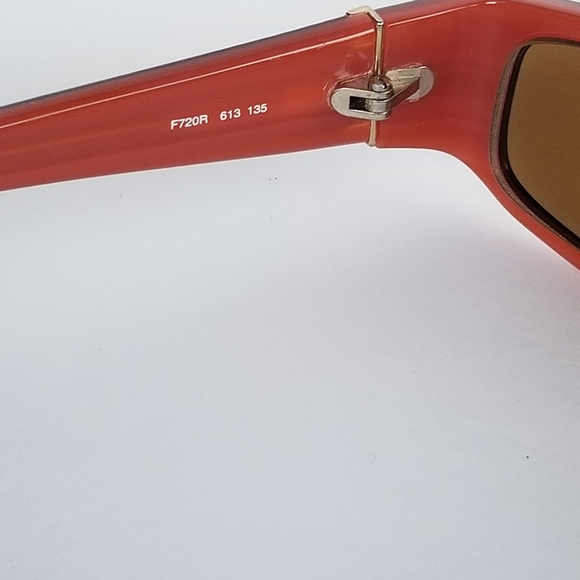 Fendi eyeglasses frames - Picture 15 of 16